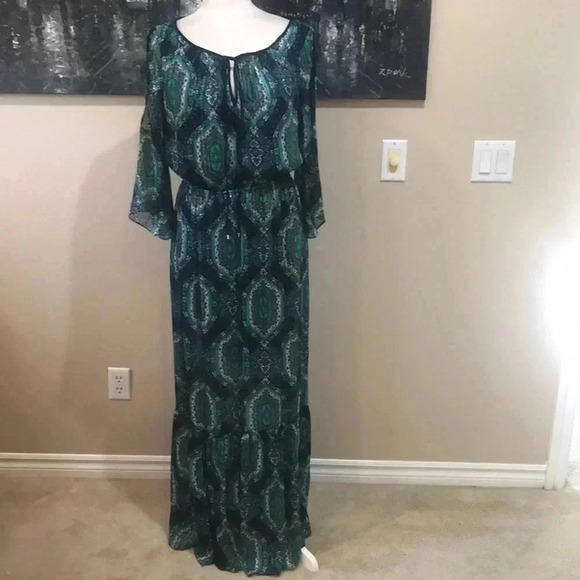 Eci New York Cold Shoulder Bell Sleeve Blue Green Paisley Ruffle Side Slit Maxi - Picture 1 of 11